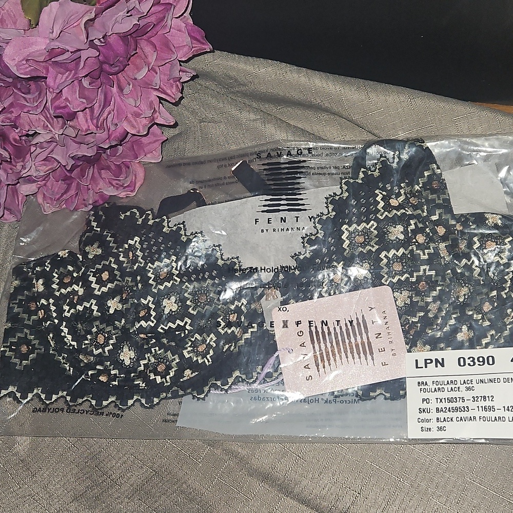 Savage X Fenty Foulard Lace Unlined Demi Bra Black Caviar NIP - Picture 6 of 10
